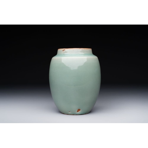 386 - A Chinese Longquan celadon jar, SongH.: 12,9 cmThe absence of a condition report does not imply that... 