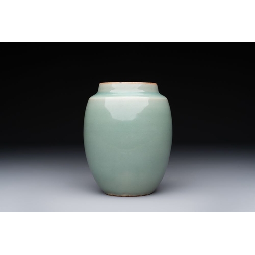 386 - A Chinese Longquan celadon jar, SongH.: 12,9 cmThe absence of a condition report does not imply that... 