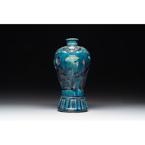 393 - A fine Chinese Fahua 'meiping' vase with figural design, MingH.: 27 cmThe absence of a condition rep... 