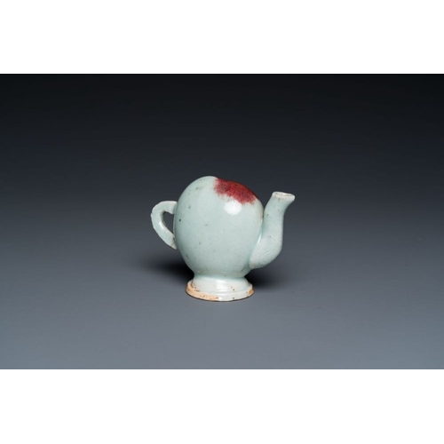 412 - A Chinese miniature peach-shaped Jun-type 'Cadogan' ewer, QianlongL.: 8 cm - H.: 6 cm
 The name 'Cad... 