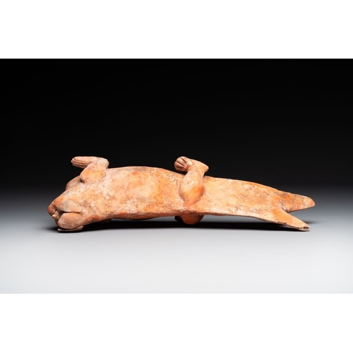 440 - A Chinese Mingqi terracotta amphibian-shaped grave guardian with human head, Western HanH.: 13 cm - ... 