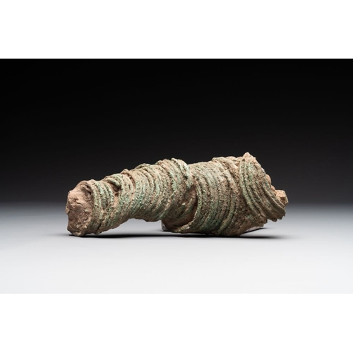 445 - A varied collection of archaeological objects, China and Thailand, Qing and earlierH.: 21,9 cm (the ... 