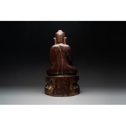 458 - A Burmese lacquered and gilt wooden Buddha, 17/18th C.H.: 65 cmThe absence of a condition report doe... 