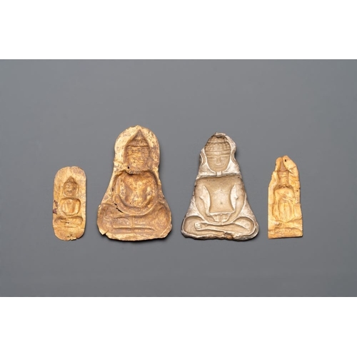 465 - Four sheets of gold repousse votive plaques of Buddha Sakyamuni, Burma, 12th C.Dim.: 9,6 x 6 cm (the... 