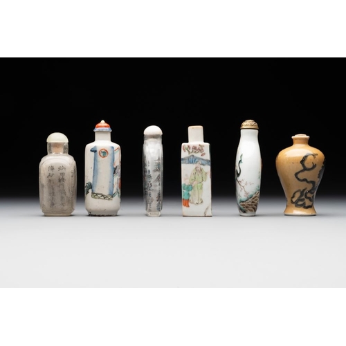 500 - Six various Chinese porcelain and glass snuff bottles, 19th C.H.: 8,1 cm (the tallest incl. stopper)... 