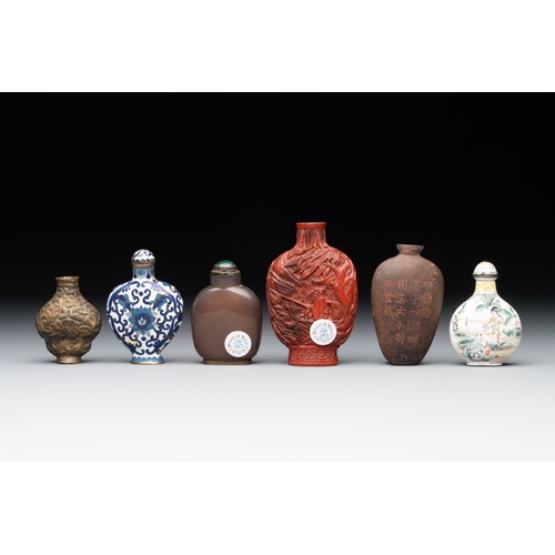 504 - Eleven Chinese snuff bottles in amber, agate, rock crystal, lacquer, hardstone, metal and wood, 19/2... 