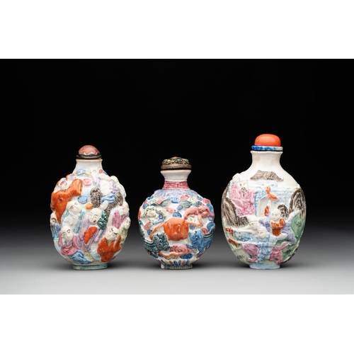 513 - Six Chinese moulded famille rose snuff bottles, Qianlong mark, 19th C.H.: 9,5 cm (the tallest incl. ... 