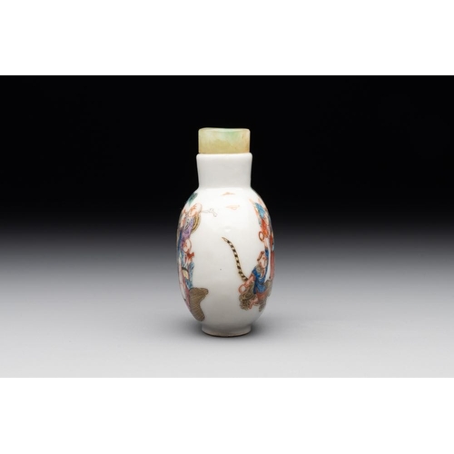 534 - A Chinese famille rose '18 Luohan' snuff bottle, Daoguang mark and of the periodH.: 6,6 cm (incl. st... 