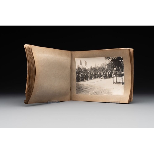 555 - A photo album 'FÃªte du quarantenaire de S. M. KHAI-DINH empereur d'Annam', dated Oct. 1924Dim.: 22 ... 