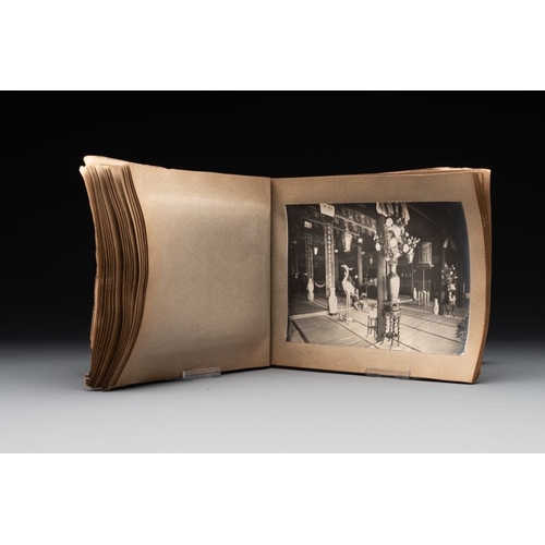 555 - A photo album 'FÃªte du quarantenaire de S. M. KHAI-DINH empereur d'Annam', dated Oct. 1924Dim.: 22 ... 