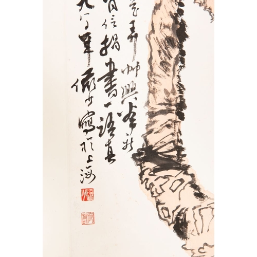 571 - Lu Yanshao (1909-1993): 'Plum blossom', ink on paper, dated 1986Dim.: 166 x 60,5 cm (the scroll)Dim.... 