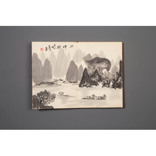 594 - Three Chinese albums: Xu Beihong (1895-1953), Bada Shanren å«å¤§äºº(1626-1705) and anonymous, ink a... 