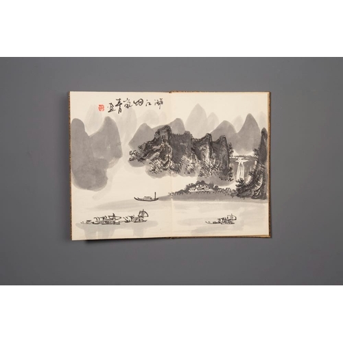 594 - Three Chinese albums: Xu Beihong (1895-1953), Bada Shanren å«å¤§äºº(1626-1705) and anonymous, ink a... 