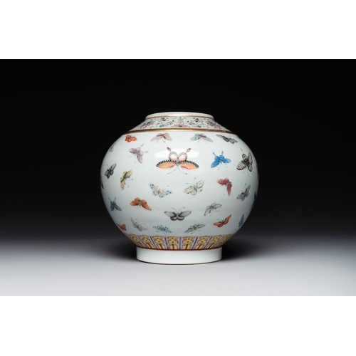 776 - A Chinese famille rose 'butterfly' vase, Guangxu mark and of the periodH.: 21,5 cmThe absence of a c... 