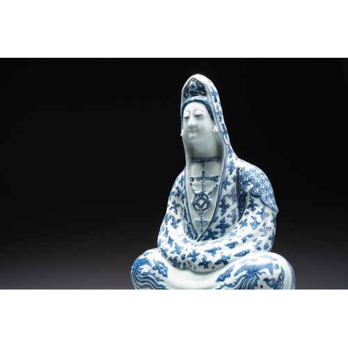 843 - An exceptional Chinese blue and white porcelain figure of Guanyin, WanliH.: 41 cm
 Provenance: - An ... 