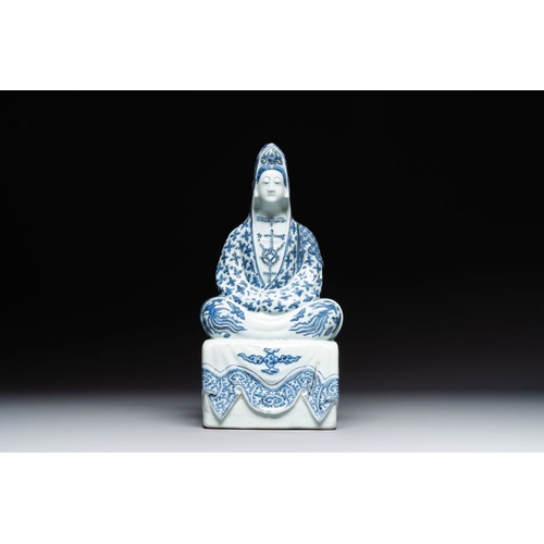 843 - An exceptional Chinese blue and white porcelain figure of Guanyin, WanliH.: 41 cm
 Provenance: - An ... 