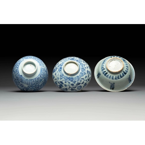 850 - A collection of ten Chinese blue and white bowls, MingDia.: 22 cm - H.: 9,8 cm (the largest bowl)Dia... 