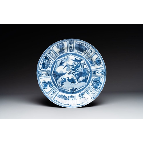 853 - A Chinese blue and white kraak porcelain dish with geese near the water, WanliDia.: 36 cm The absenc... 