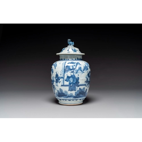 864 - A Chinese blue and white 'Jia Guan Jin Jue' vase and cover, Transitional periodH.: 39 cm (incl. cove... 