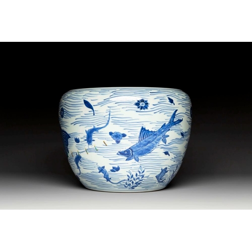 875 - A Chinese blue and white 'carp' fishbowl, KangxiDia.: 45 cm - H.: 32,5 cmThe absence of a condition ... 