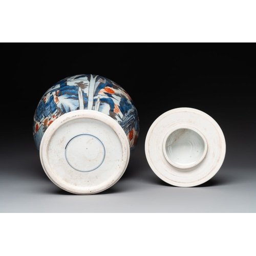 908 - A pair of fine Chinese Imari-style vases and covers with narrative design, KangxiH.: 43,5 cmThe abse... 