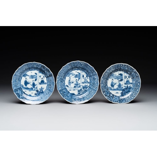 912 - Three Chinese blue and white plates, three saucers and an octagonal dish, QianlongDim.: 37 x 27,8 x ... 