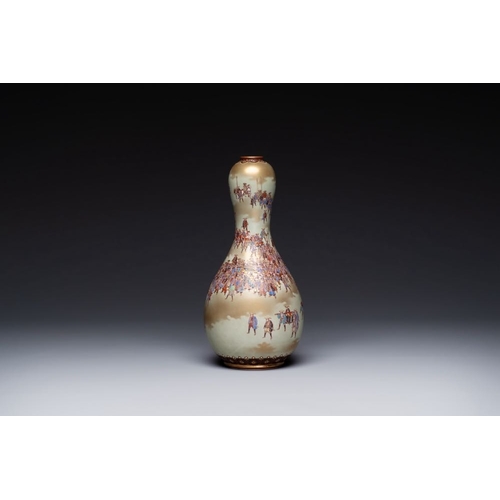 935 - A rare Japanese Kutani vase, Kutani Kozan mark, Meiji, 19th C.H.: 27,4 cmThe absence of a condition ... 