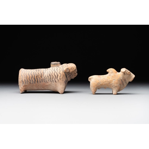 965 - A varied collection of four terracotta animal sculptures and two bowls, Indus Valley, Iran, Pakistan... 