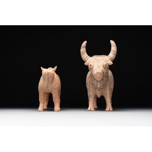 965 - A varied collection of four terracotta animal sculptures and two bowls, Indus Valley, Iran, Pakistan... 