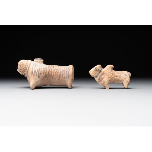 965 - A varied collection of four terracotta animal sculptures and two bowls, Indus Valley, Iran, Pakistan... 