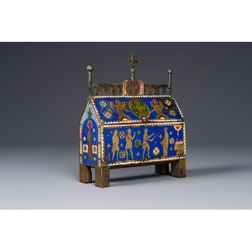 971 - A Limoges champleve enamel reliquary casket depicting the murder of Thomas Becket, France Dim.: 18 x... 