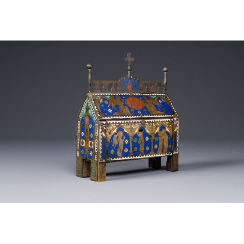 971 - A Limoges champleve enamel reliquary casket depicting the murder of Thomas Becket, France Dim.: 18 x... 