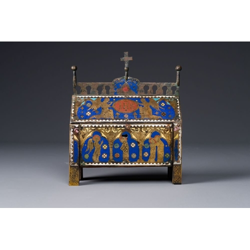 971 - A Limoges champleve enamel reliquary casket depicting the murder of Thomas Becket, France Dim.: 18 x... 