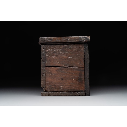 972 - A Gothic wrought iron-mounted oak chest, probably France, 14/15th C.Dim.: 36 x 19,5 x 21 cmThe absen... 