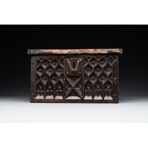 972 - A Gothic wrought iron-mounted oak chest, probably France, 14/15th C.Dim.: 36 x 19,5 x 21 cmThe absen... 