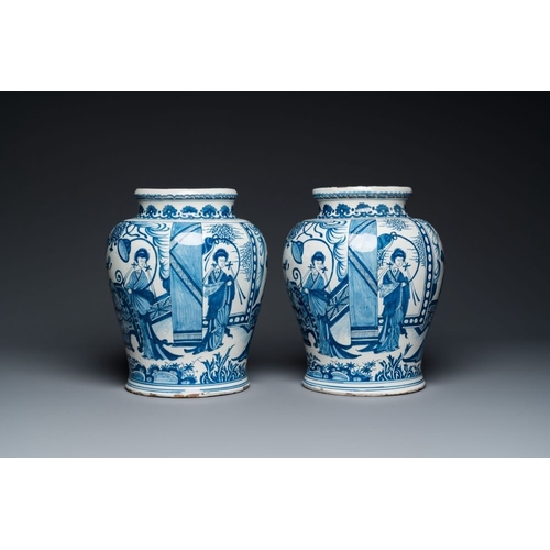 984 - A pair of impressive blue and white Dutch Delft chinoiserie vases, ca. 1700H.: 31 cm
 Each marked PK... 