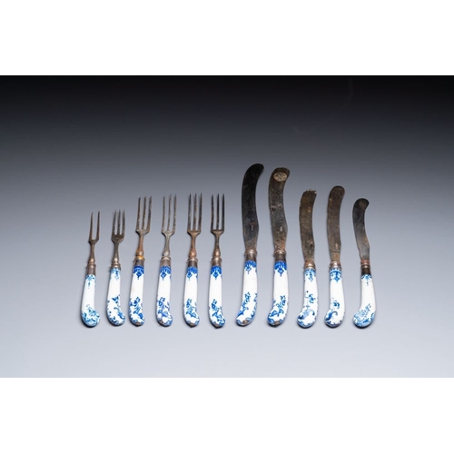 996 - Eleven blue and white soft paste porcelain knife and fork handles, probably Saint-Cloud, France, 1st... 