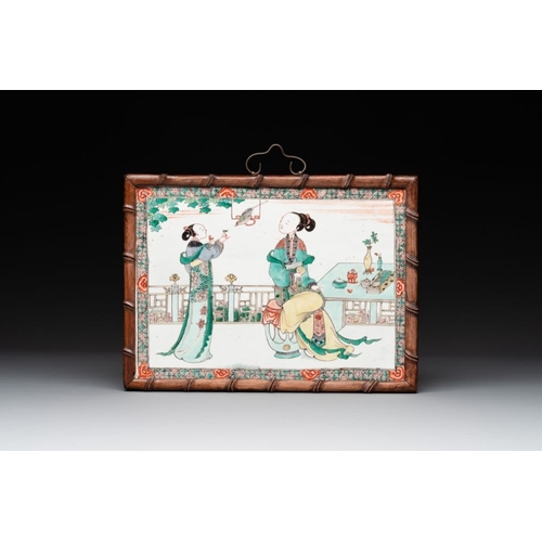 1 - A Chinese famille verte plaque with ladies in a garden, KangxiDim.: 21 x 28 cm (the frame)Dim.: 18,5... 