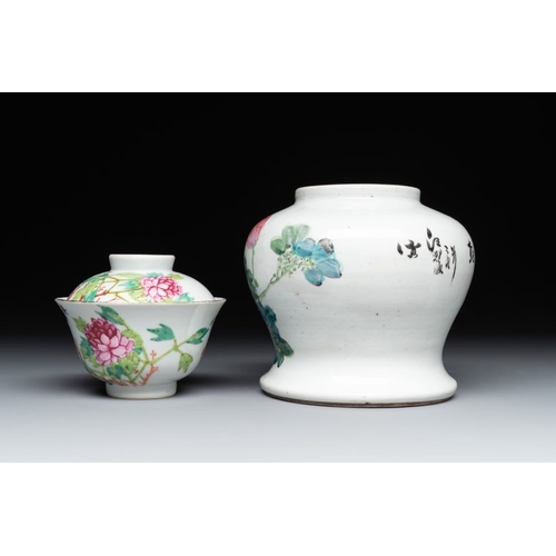 1005 - A varied collection of nine Chinese famille rose wares, 19/20th C.Dia.: 17,3 cm (the plate)Dia.: 17 ... 