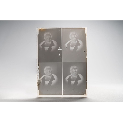 1016 - A collection of 83 wet-collodion portrait negatives on glass, China, 19th C.Dim.: 17,8 x 12,8 cm (ea... 