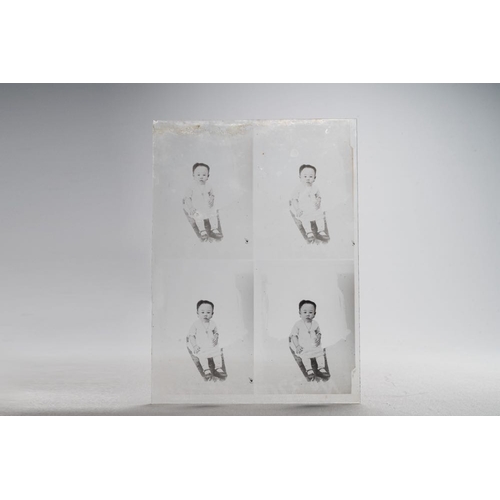 1016 - A collection of 83 wet-collodion portrait negatives on glass, China, 19th C.Dim.: 17,8 x 12,8 cm (ea... 