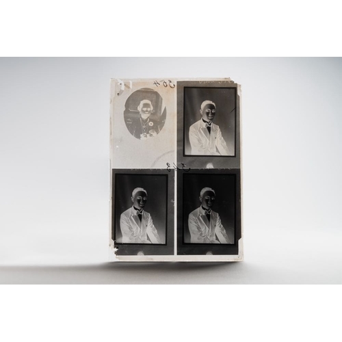 1016 - A collection of 83 wet-collodion portrait negatives on glass, China, 19th C.Dim.: 17,8 x 12,8 cm (ea... 