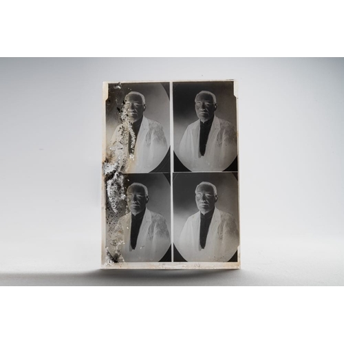 1016 - A collection of 83 wet-collodion portrait negatives on glass, China, 19th C.Dim.: 17,8 x 12,8 cm (ea... 