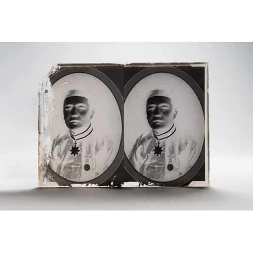 1016 - A collection of 83 wet-collodion portrait negatives on glass, China, 19th C.Dim.: 17,8 x 12,8 cm (ea... 