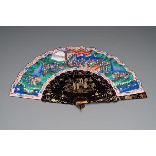 1027 - A Chinese Canton gilt-lacquered and painted paper fan and a framed relief painting, 19th C.Dim.: 61,... 