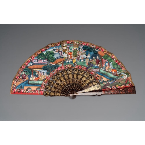 1028 - Two Chinese Canton gilt-lacquered and painted paper fans, one with original box, 19th C.Dim.: 48x 26... 