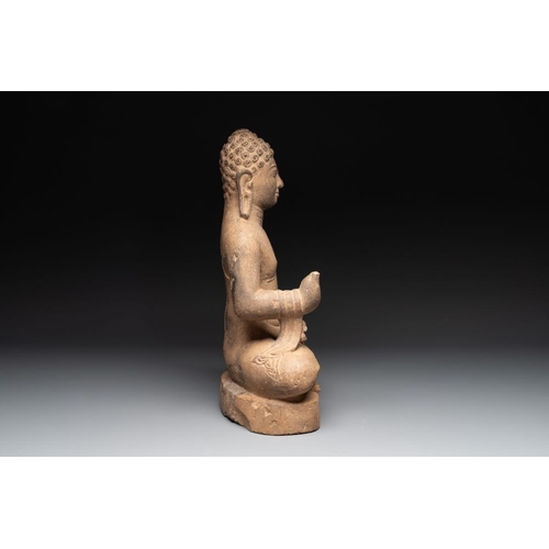 1079 - A Cambodian sandstone Buddha, pre-Angkor, 7/8th C.Dim.: 32 x 12 x 45,5 cm
Accompanied by a Laboratoi... 