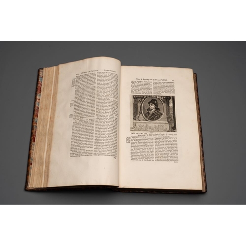 1105 - Chronyke van Vlaenderen, a chronicle of Flanders in three volumes, Flanders, 1726-1736Dim.: 36 x 24,... 