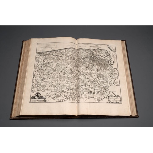 1106 - Verheerlykt Vlaandre, Flandria Illustrata, an illustrated chronicle of Flanders in three tomes and t... 