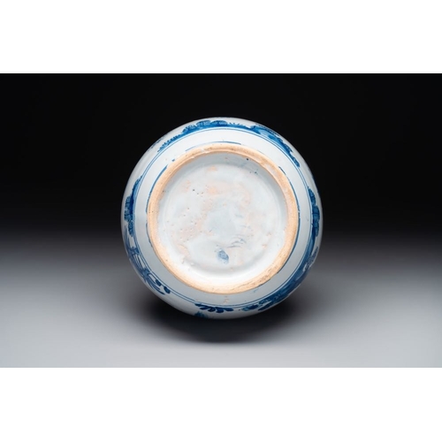 1130 - A blue and white French faience pear-shaped  chinoiserie vase, Nevers, late 17th C.H.: 33,5 cm... 